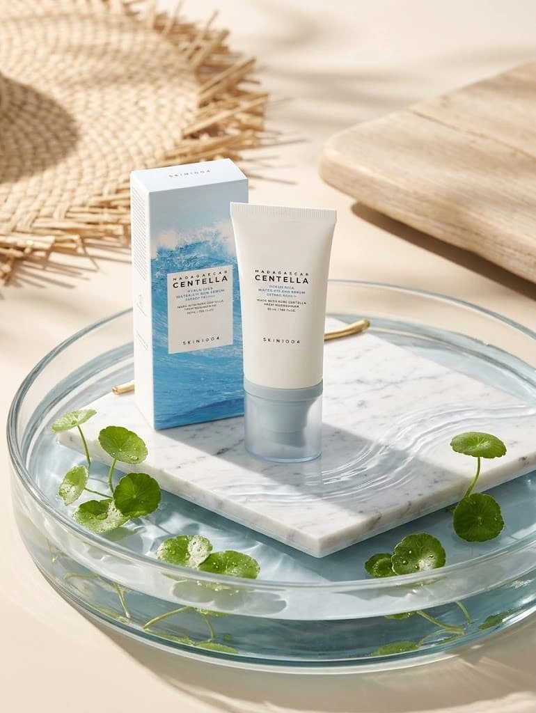 SKIN1004 Madagascar Centella Hyalu-Cica Water-Fit Sun Serum
